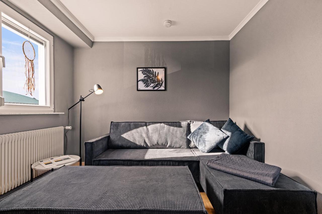 Apartment Fuer Bis Zu 6 Personen Mit Terrasse Und Klima Friedrichshafen Exterior photo