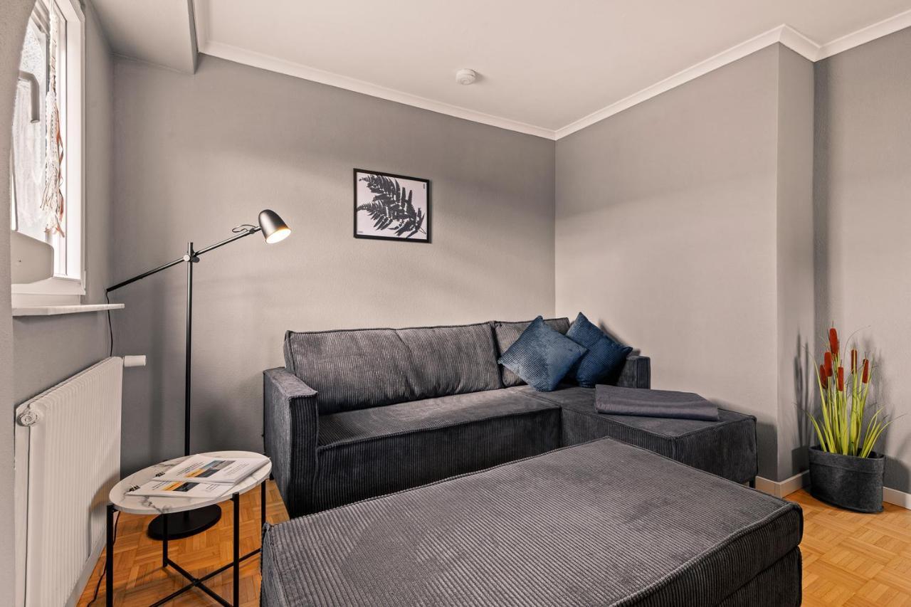 Apartment Fuer Bis Zu 6 Personen Mit Terrasse Und Klima Friedrichshafen Exterior photo